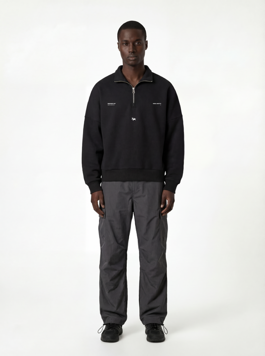 Main Character Zipped Sweatshirt - Black