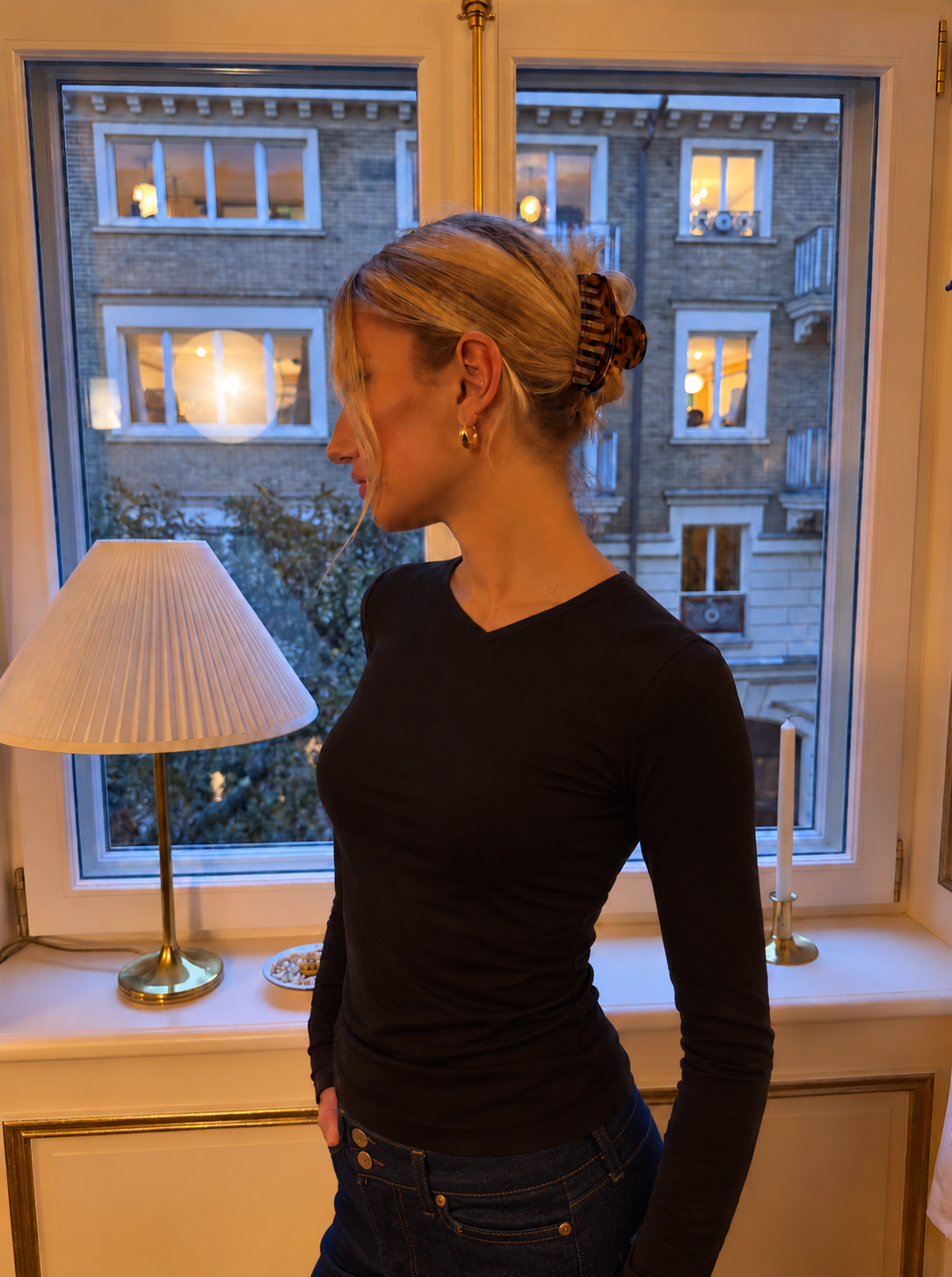 Long Sleeve V-neck Cotton Top - Black