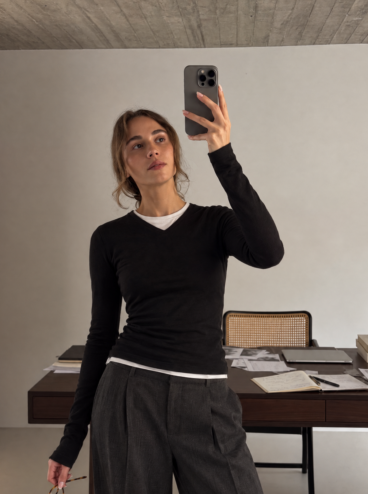 Long Sleeve V-neck Cotton Top - Black